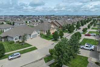 Centennial Pointe West Townhomes in Ankeny, IA - Building Photo - Building Photo