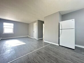 7131 Marshall Rd-Unit -B6 in Upper Darby Township, PA - Building Photo - Building Photo