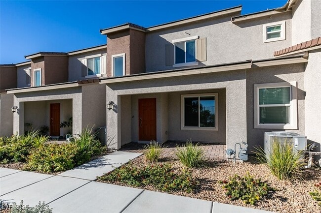 6254 Foxes Dl St in Las Vegas, NV - Foto de edificio - Building Photo