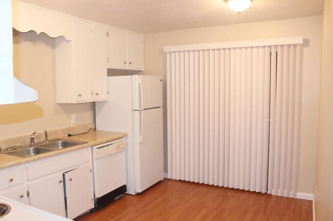 1550 Blountstown St in Tallahassee, FL - Building Photo - Building Photo