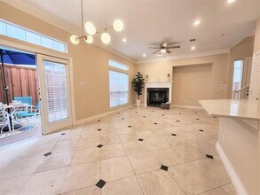 4121 Juliard Dr in Addison, TX - Building Photo - Building Photo