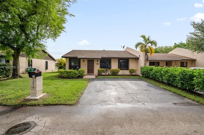 property at 11914 SW 125th Pl