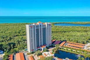 6573 Marissa Loop in Naples, FL - Building Photo