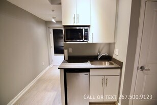 535 Budd St in Philadelphia, PA - Building Photo