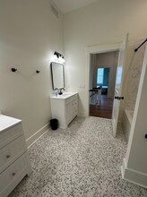 1133 E Henry St in Savannah, GA - Building Photo - Building Photo