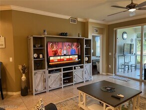 10111 Colonial Country Club Blvd in Ft. Myers, FL - Building Photo - Building Photo