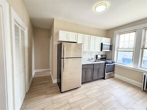 382 Bloomfield Ave in Bloomfield, NJ - Building Photo - Building Photo