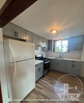 90 Montaup St in Fall River, MA - Building Photo