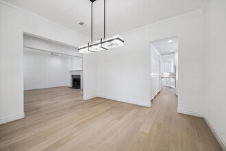 4235 Villanova St in Houston, TX - Building Photo - Building Photo