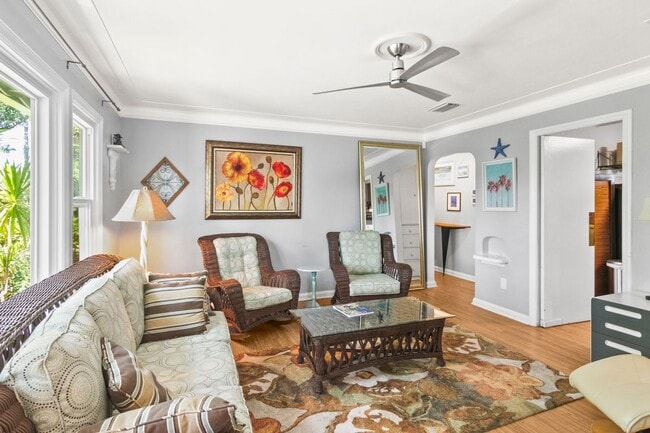 919 N Conrad Ave in Sarasota, FL - Building Photo - Building Photo