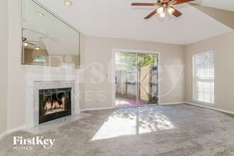 1915 Ashmore Green Dr in Jacksonville, FL - Building Photo - Building Photo