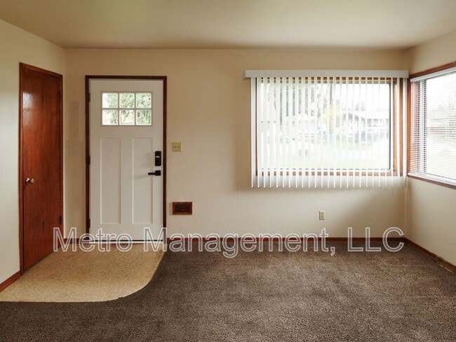 8307 N Fowler Ave in Portland, OR - Building Photo - Building Photo