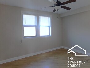 896 Green Bay Rd, Unit 17 in Winnetka, IL - Building Photo - Building Photo