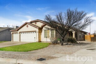 833 Deming Meadows Dr NE in Rio Rancho, NM - Building Photo