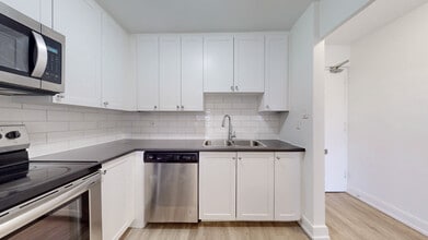 Beaverbrae Apartments in London, ON - Building Photo - Building Photo
