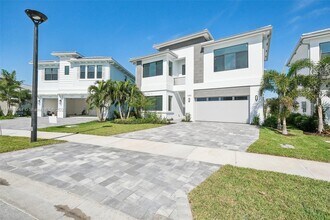 13083 Feathering Wy in Palm Beach Gardens, FL - Building Photo - Building Photo