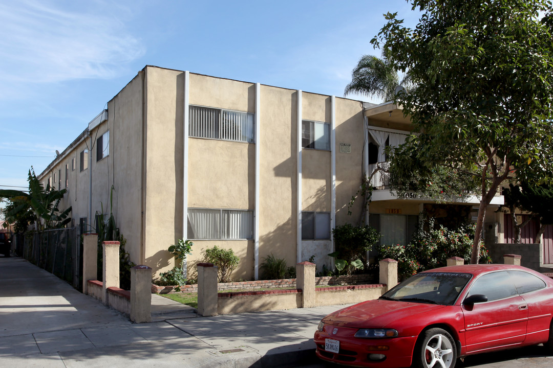 1050 Dawson Ave in Long Beach, CA - Building Photo