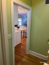 120 Woodland Rd, Unit Over-Garage-APT in New Canaan, CT - Foto de edificio - Building Photo