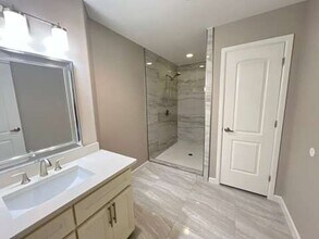 5511 N 36th Ln in McAllen, TX - Building Photo - Building Photo