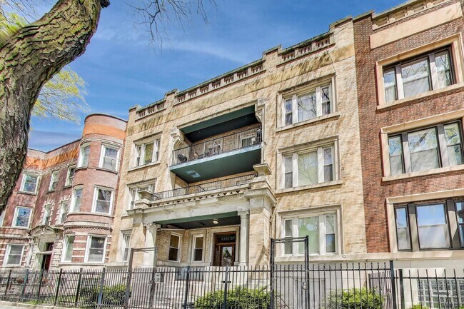 4357 S Greenwood Ave in Chicago, IL - Building Photo - Building Photo