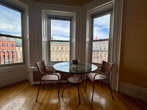 169 Beacon St, Unit 4-1 in Boston, MA - Building Photo - Building Photo