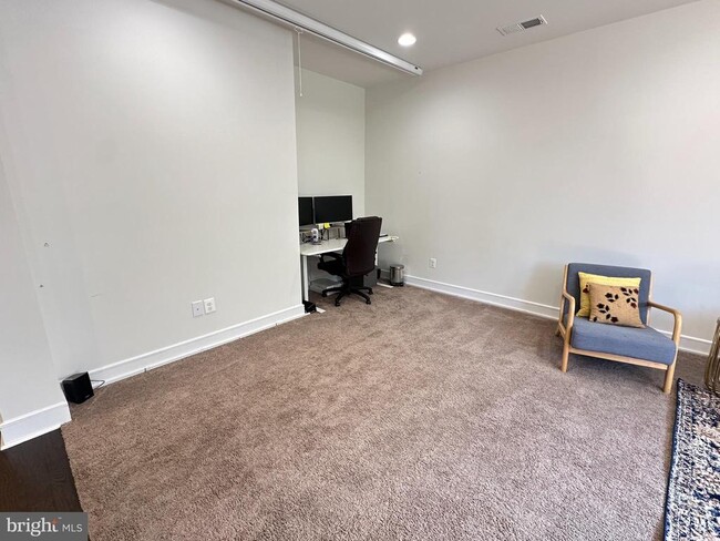 23115 Cottonwillow Sq in Brambleton, VA - Foto de edificio - Building Photo