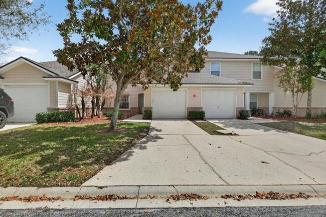 805 Old Bridge Rd in Fruit Cove, FL - Building Photo - Building Photo