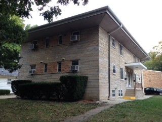 Smith Apartments @ 610 W Stoughton St in Urbana, IL - Building Photo