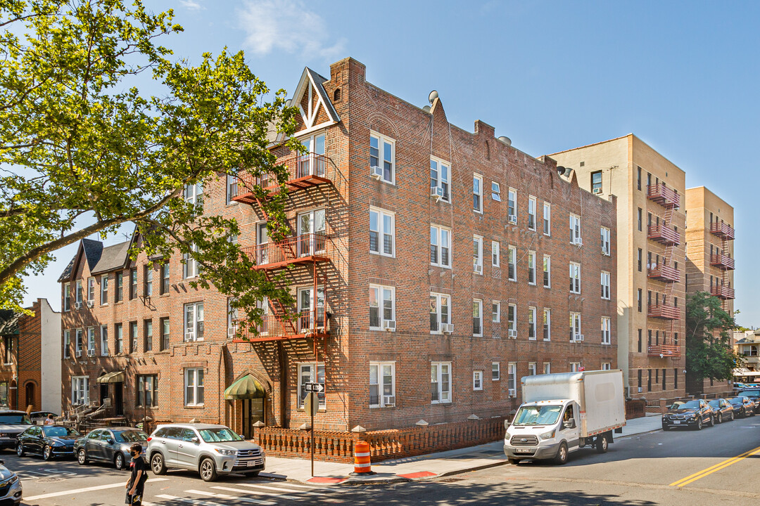 2102 74th St in Brooklyn, NY - Building Photo