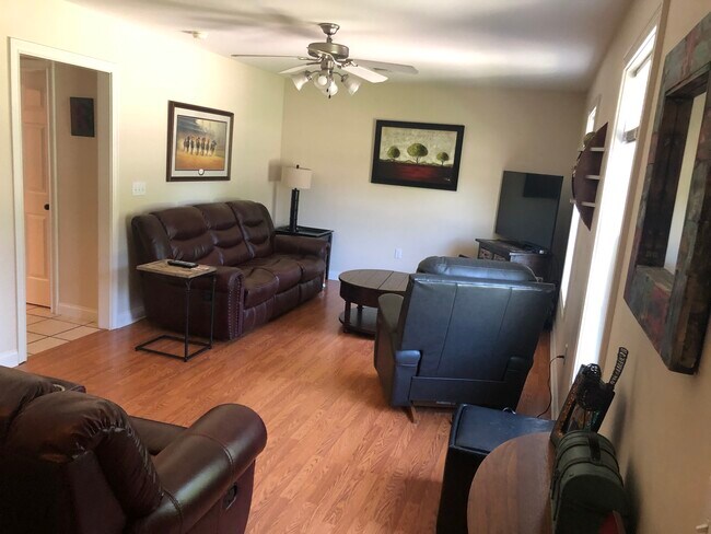1504 Mildred Dr in Murray, KY - Building Photo - Building Photo