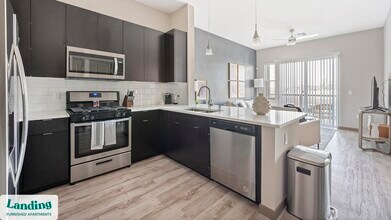 3150 W Twain Ave in Las Vegas, NV - Building Photo - Building Photo