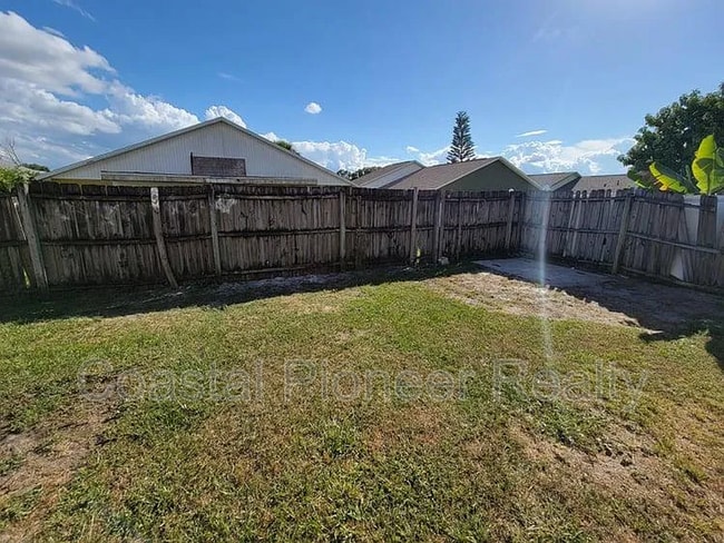 1002 Golfside Ct in Kissimmee, FL - Building Photo - Building Photo