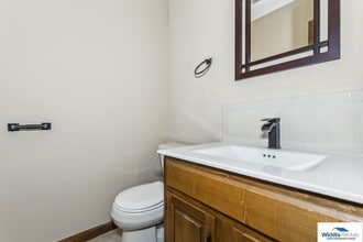 1033 E Redwood Rd in Derby, KS - Building Photo - Building Photo