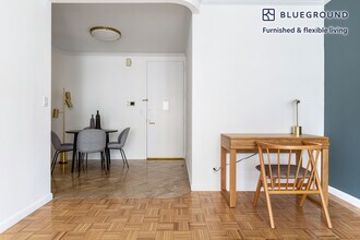 150 E 57th St in New York, NY - Building Photo - Building Photo