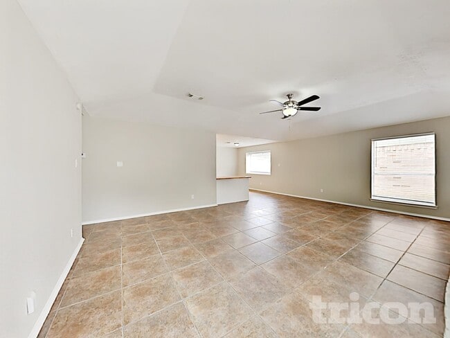 11451 Stoughton Dr in Houston, TX - Foto de edificio - Building Photo