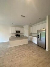 1060 San Cristobal Ave in Punta Gorda, FL - Building Photo - Building Photo