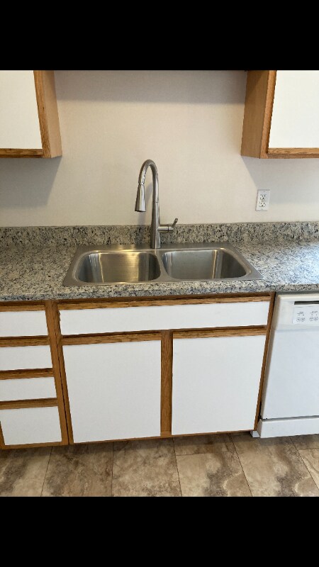 12 Jenkins Court-Unit -14-3 in Durham, NH - Building Photo - Building Photo