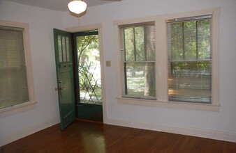 3007 Fruth St in Austin, TX - Foto de edificio - Building Photo