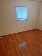 588 Baldwin Rd, Unit A in Akron, OH - Foto de edificio - Building Photo