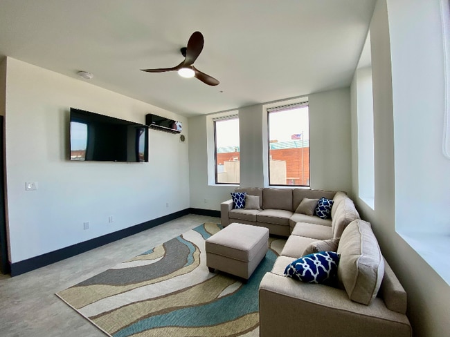 116 E Randolph Ave, Unit 212 in Enid, OK - Building Photo - Building Photo