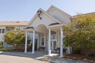 Brittany Manor, LLC in Hackettstown, NJ - Foto de edificio - Building Photo