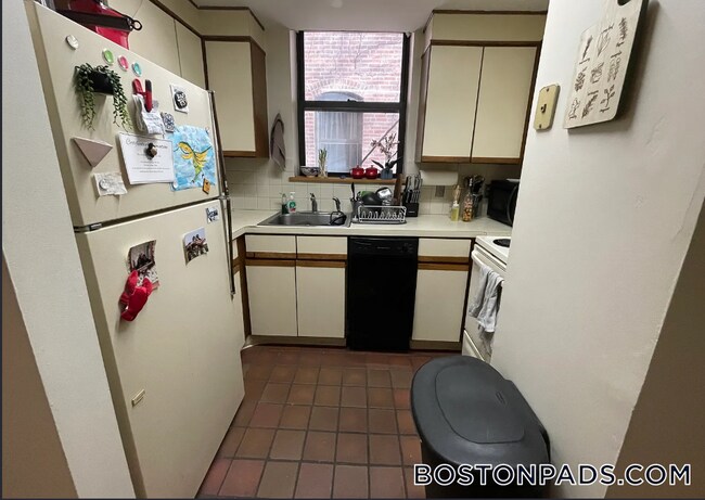 102 Gainsborough St in Boston, MA - Building Photo - Building Photo