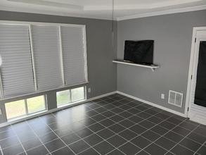 13808 12 St in Grandview, MO - Building Photo - Building Photo