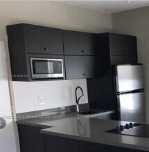 1618 Michigan Ave in Miami Beach, FL - Building Photo - Building Photo