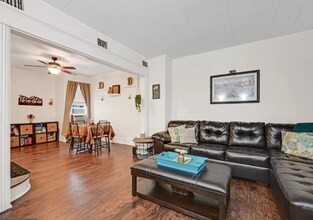 351 2nd Ave in Phoenixville, PA - Building Photo - Building Photo
