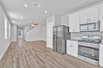 17205 Mayfly Dr in Pflugerville, TX - Building Photo - Building Photo