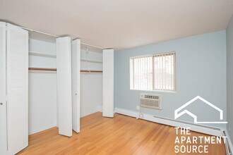 5820 N Sheridan Rd in Chicago, IL - Building Photo - Building Photo