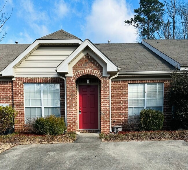 property at 2811 Southwood Ln