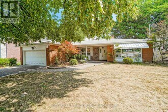 683 Conacher Dr in Toronto, ON - Building Photo - Building Photo
