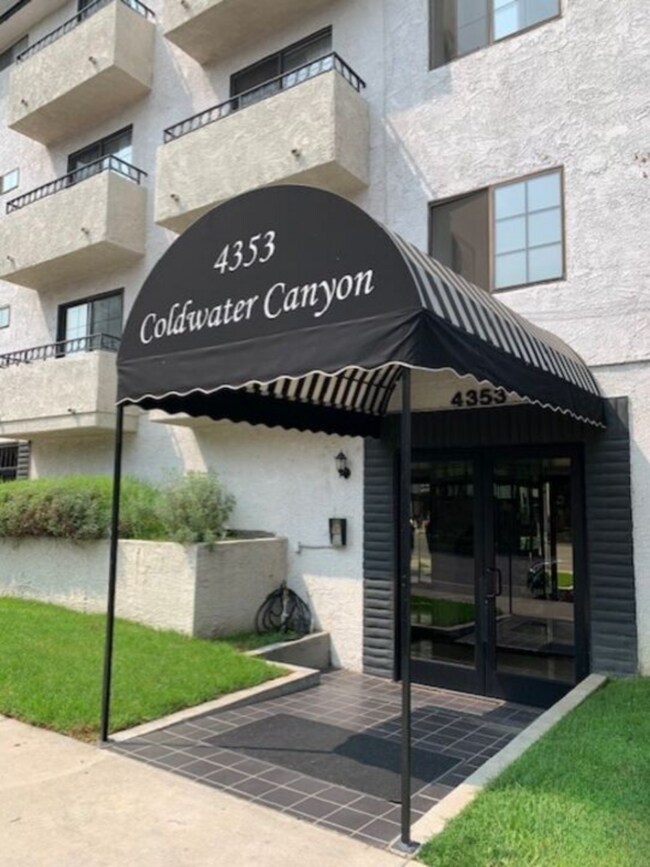 property at 4353 Coldwater Canyon Ave